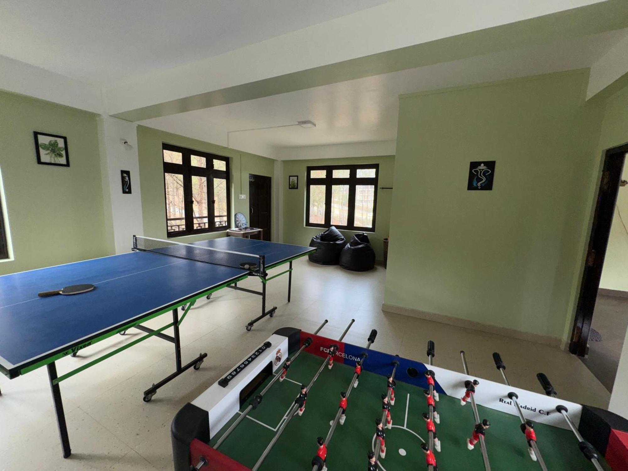 Xtsy Travellers Hostel Shillong Exteriör bild