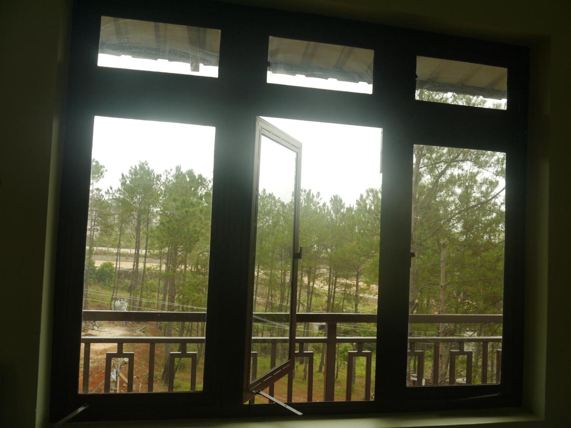 Xtsy Travellers Hostel Shillong Exteriör bild